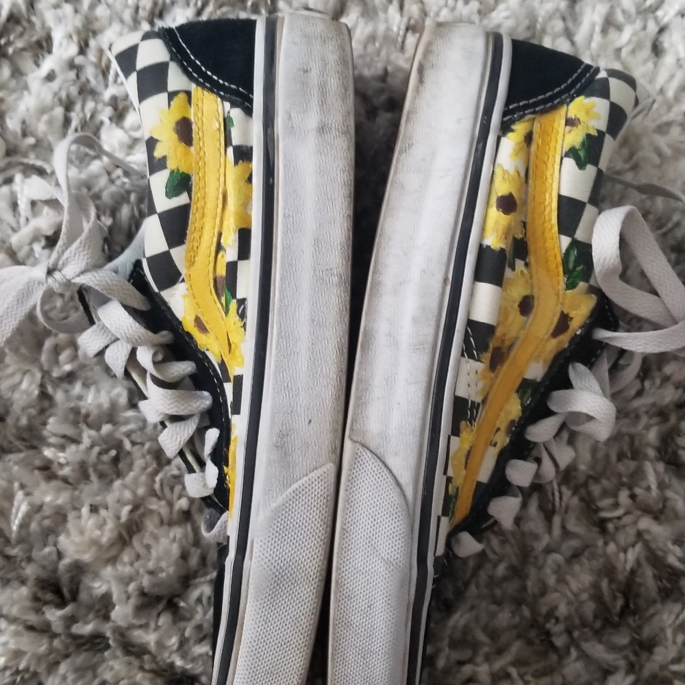 Vans - Picture 3 of 5
